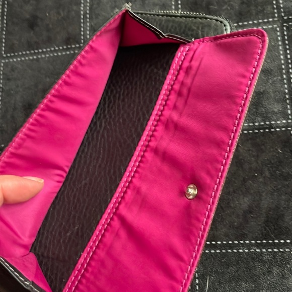 Authentic Coach Chelsea Pebbled Accordion Zip Wallet Black leather Style 8675 - Picture 6 of 9